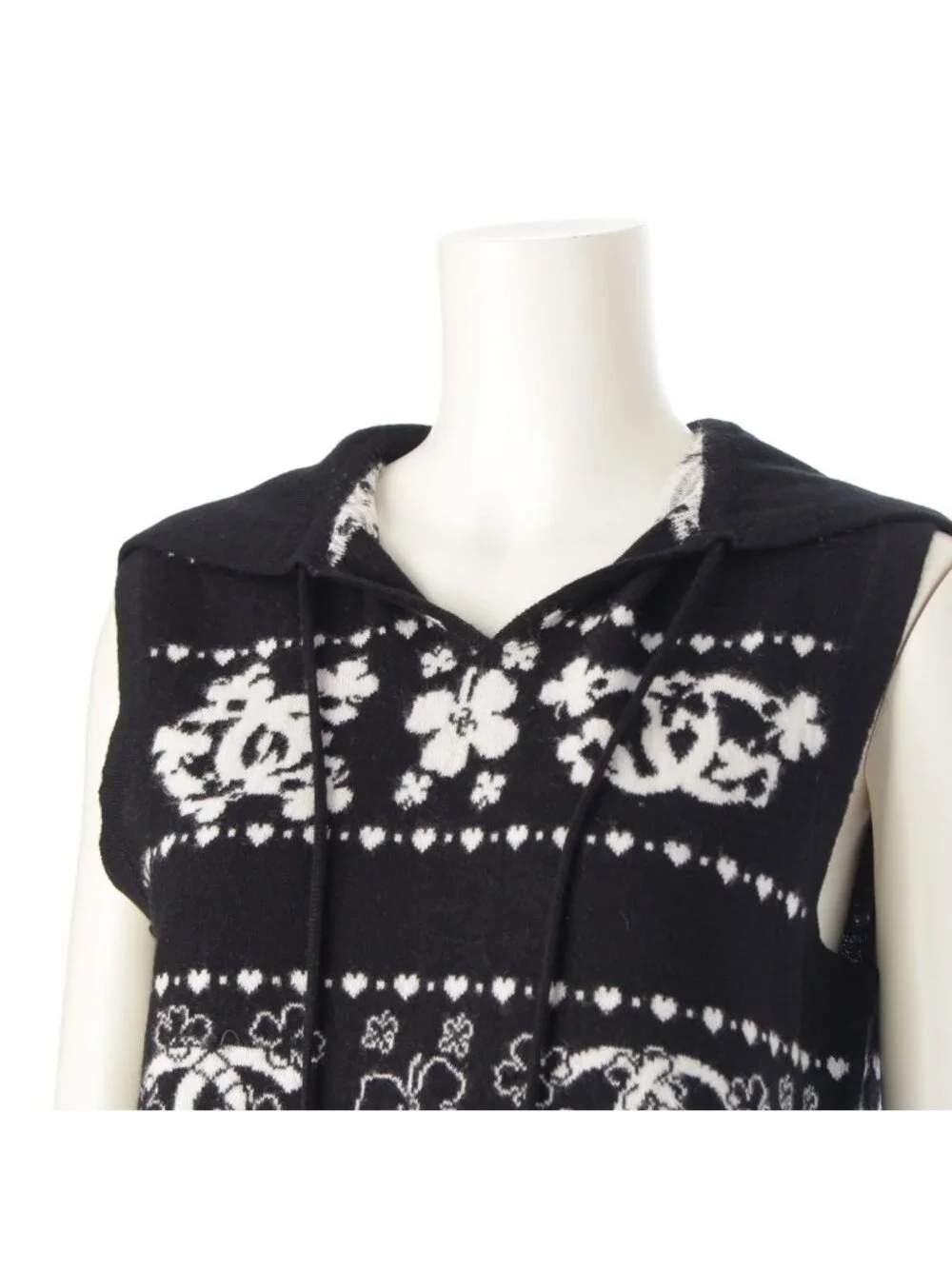 Chanel Cashmere Cotton CC Logo Clover Hoodie Knit Vest Top Black White 38